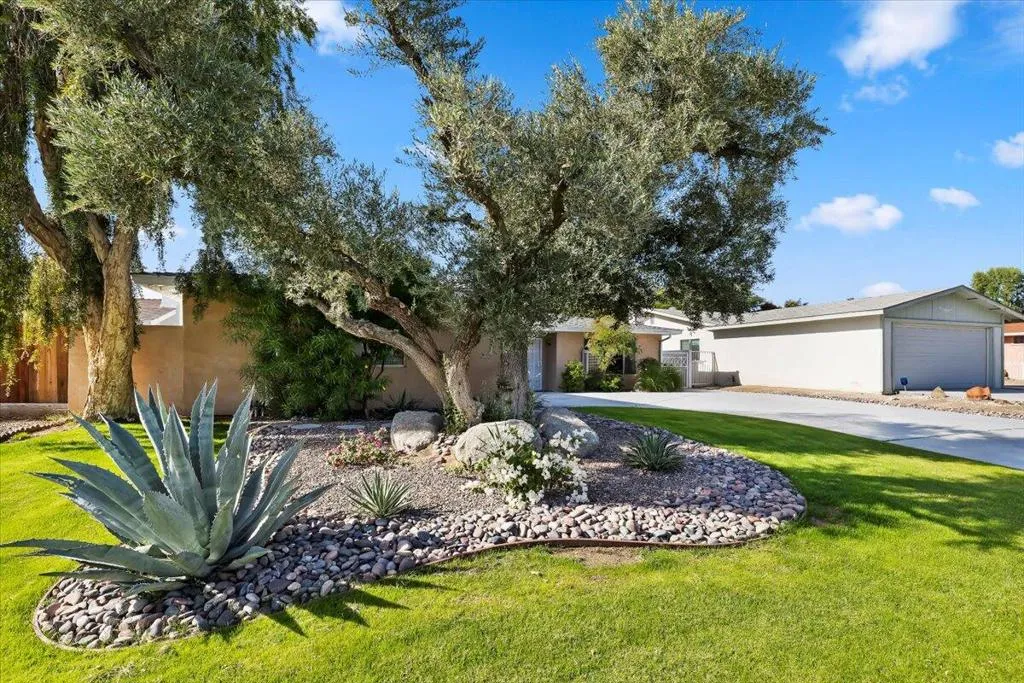 43651 Virginia Avenue, Palm Desert, California 92211 home-pic-4